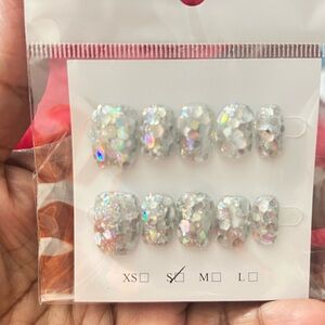 Sparkling Silver Glitter Press-On Nails